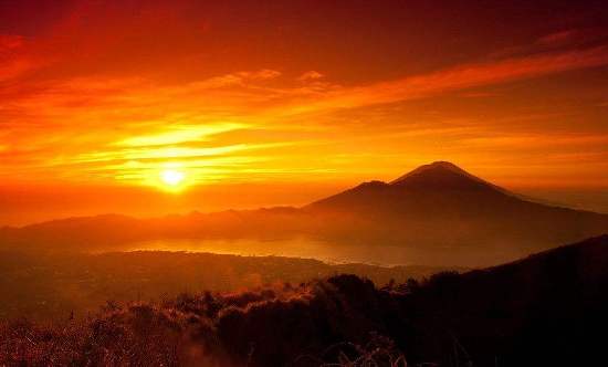 醉花阴 <wbr>重九伫峰远眺 <wbr> <wbr>山林子 <wbr>慧商 <wbr>自然智慧词